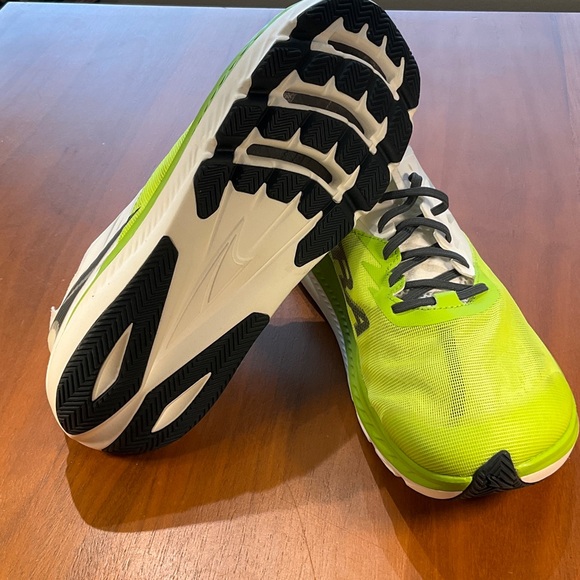 Altra Vanish Carbon 2 Neon Green Athletic Shoes